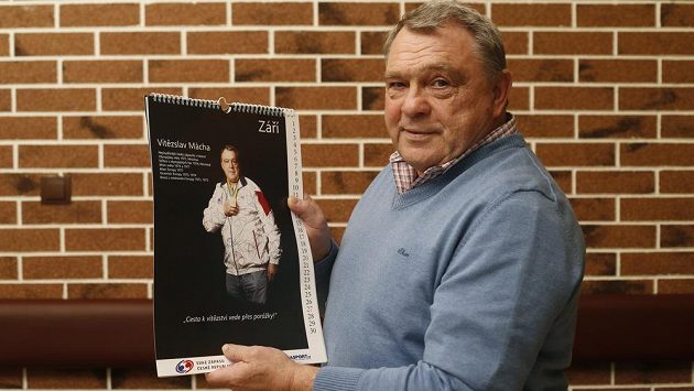 Vítězslav Mácha na jednom ze setkání sportovců, které pořádal Svaz zápasu ČR. Vítězslav Mácha na jednom ze setkání sportovců, které pořádal Svaz zápasu ČR.