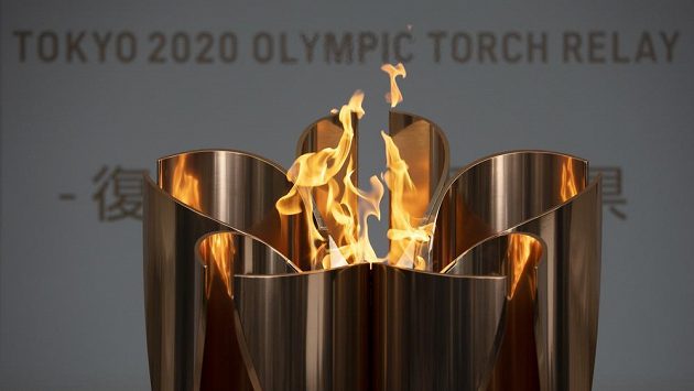 Olympijský oheň se vydává na svou pouť po Japonsku. Olympijský oheň se vydává na svou pouť po Japonsku.