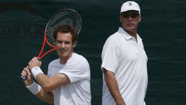 Andy Murray (vlevo) s koučem Ivanem Lendlem. Andy Murray (vlevo) s koučem Ivanem Lendlem.