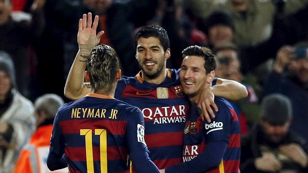 Tři ofenzivní klenoty Barcelony. Zleva Neymar, Luis Suárez a Lionel Messi. Tři ofenzivní klenoty Barcelony. Zleva Neymar, Luis Suárez a Lionel Messi.