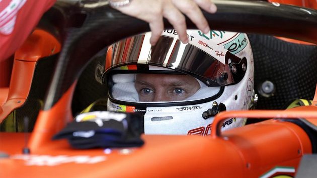 Ferrari neuspělo s žádostí o přezkoumání trestu pro Sebastiana Vettela, kterého pětisekundová penalizace připravila o výhru ve Velké ceně Kanady F1. Ferrari neuspělo s žádostí o přezkoumání trestu pro Sebastiana Vettela, kterého pětisekundová penalizace připravila o výhru ve Velké ceně Kanady F1.