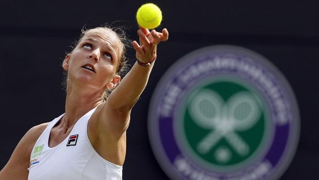 Karolína Plíšková v utkání letošního Wimbledonu. Karolína Plíšková v utkání letošního Wimbledonu.