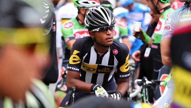 Eritrejský cyklista Natnael Barhaní na archivním snímku při závodu v Turecku. Eritrejský cyklista Natnael Barhaní na archivním snímku při závodu v Turecku.