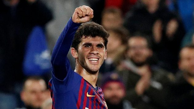 Odchovanec Barcelony Carles Aleňá se raduje po prvním ligovém gólu v dresu katalánského celku. Odchovanec Barcelony Carles Aleňá se raduje po prvním ligovém gólu v dresu katalánského celku.