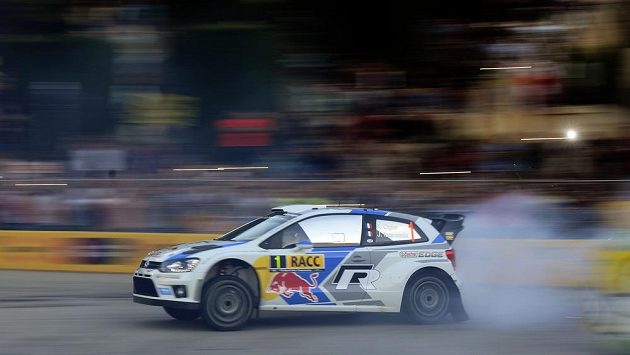 Francouz Sebastien Ogier během Katalánské rallye Francouz Sebastien Ogier během Katalánské rallye