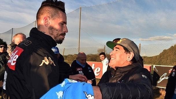 Marek Hamšík a Diego Maradona. Marek Hamšík a Diego Maradona.