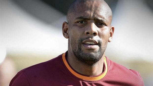 Brazilec Maicon se vrací do Serie A, bude hrát za AS Řím. Brazilec Maicon se vrací do Serie A, bude hrát za AS Řím.