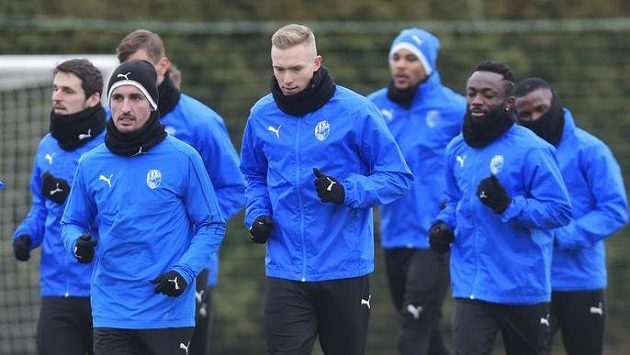Fotbalisté Plzně po dvoudenních funkčních testech absolvovali 5. ledna 2019 první společný trénink v novém roce. Fotbalisté Plzně po dvoudenních funkčních testech absolvovali 5. ledna 2019 první společný trénink v novém roce.