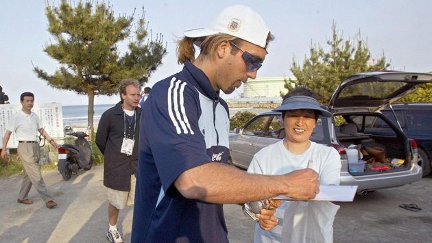 Legendární argentinský kanonýr Gabriel Batistuta. Legendární argentinský kanonýr Gabriel Batistuta.