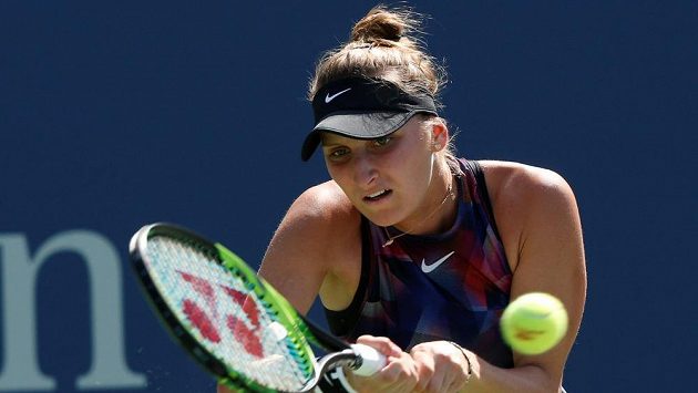 Markéta Vondroušová během zápasu se Světlanou Kuzněcovovou. Markéta Vondroušová během zápasu se Světlanou Kuzněcovovou.