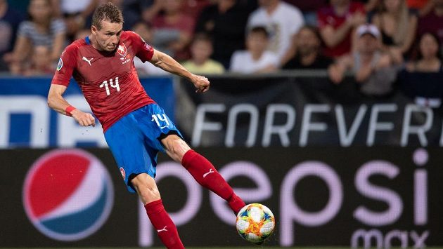 Jakub Jankto střílí gól v utkání kvalifikace proti Černé Hoře. Jakub Jankto střílí gól v utkání kvalifikace proti Černé Hoře.