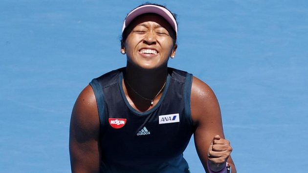 Japonka Naomi Ósakaová po vítězství nad Lotyškou Anastasijou Sevastovovou. Japonka Naomi Ósakaová po vítězství nad Lotyškou Anastasijou Sevastovovou.