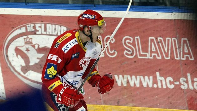 Lukáš Žejdl končí v pražské Slavii a od nové sezóny bude hrát v Třinci. Lukáš Žejdl končí v pražské Slavii a od nové sezóny bude hrát v Třinci.