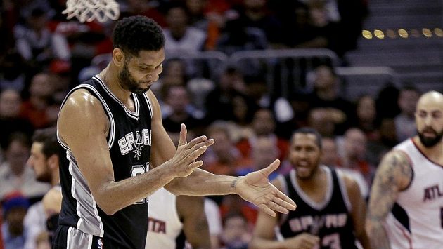 Tim Duncan ze San Antonia Spurs. Tim Duncan ze San Antonia Spurs.