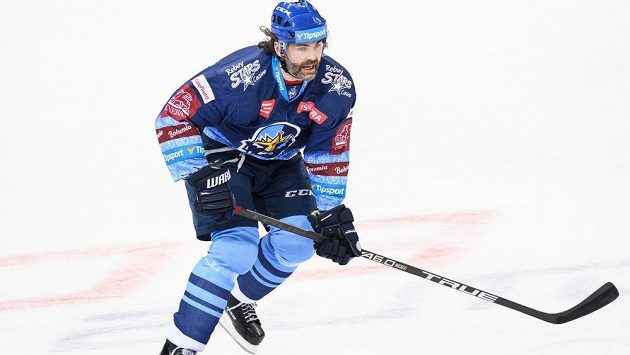 Jaromír Jágr nakonec v Olomouci do zápasu nastoupil. Jaromír Jágr nakonec v Olomouci do zápasu nastoupil.
