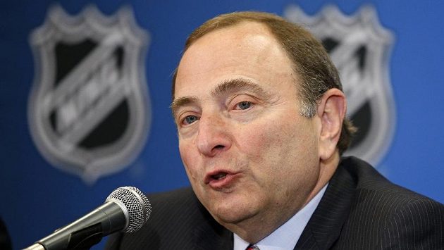 Komisionář NHL Gary Bettman Komisionář NHL Gary Bettman