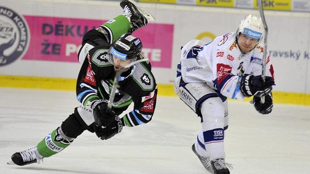 Jakub Klepiš (vlevo) z Boleslavi a brněnský Vojtěch Němec. Jakub Klepiš (vlevo) z Boleslavi a brněnský Vojtěch Němec.