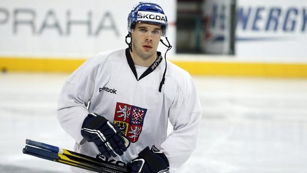 Michal Vondrka dal jediný gól českého týmu, ale důvody ke spokojenosti neměl. Michal Vondrka dal jediný gól českého týmu, ale důvody ke spokojenosti neměl.