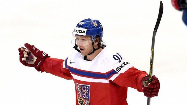 Martin Erat se raduje z gólu. Martin Erat se raduje z gólu.