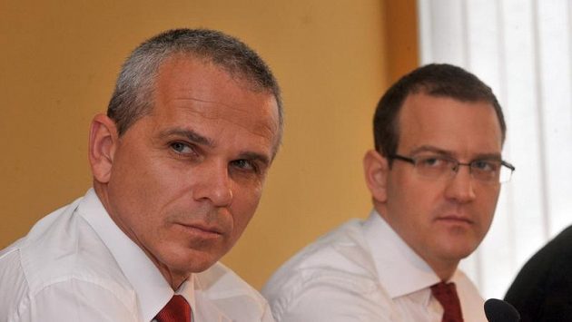 Trenér Sparty Vítězslav Lavička (vlevo) a majitel klubu Daniel Křetínský Trenér Sparty Vítězslav Lavička (vlevo) a majitel klubu Daniel Křetínský