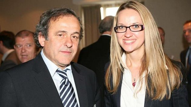 Markéta Haindlová a šéf UEFA Michel Platini Markéta Haindlová a šéf UEFA Michel Platini