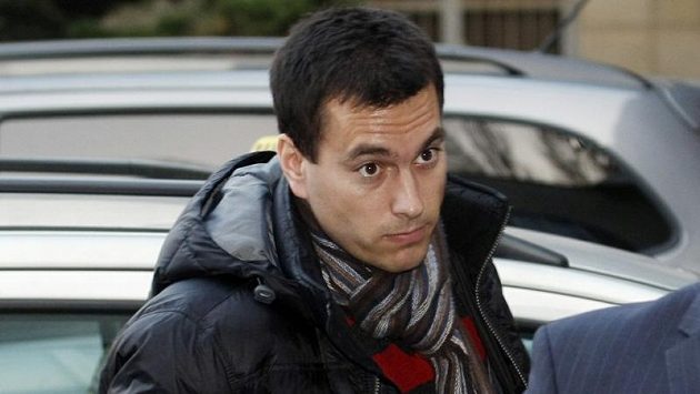 Sudí Tomáš Adámek přichází na jednání disciplinární komise. Sudí Tomáš Adámek přichází na jednání disciplinární komise.