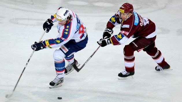 Pardubický Jiří Cetkovský (vlevo) a Petr Gřegořek ze Sparty Pardubický Jiří Cetkovský (vlevo) a Petr Gřegořek ze Sparty