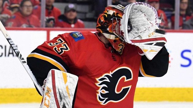 Na zápas proti San Jose by český brankář Calgary David Rittich asi nejraději zapomněl. Na zápas proti San Jose by český brankář Calgary David Rittich asi nejraději zapomněl.