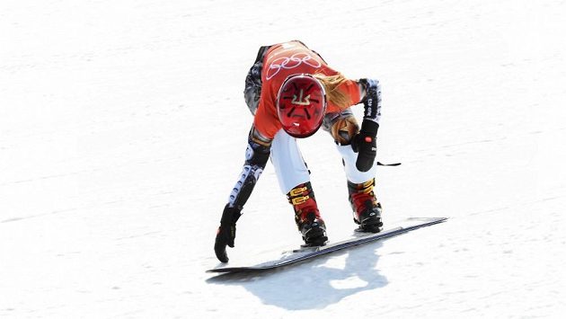 Ester Ledecké během snowboardového tréninku před olympijským závodem. Ester Ledecké během snowboardového tréninku před olympijským závodem.