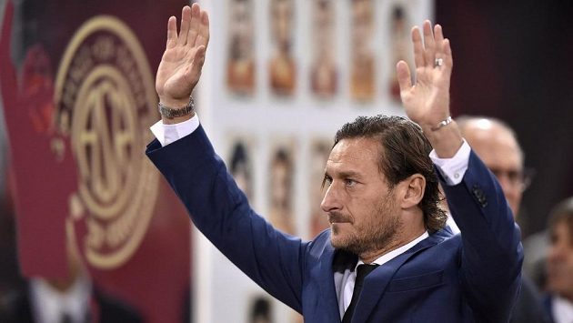 Francesco Totti skončil jako technický ředitel AS Řím. Francesco Totti skončil jako technický ředitel AS Řím.