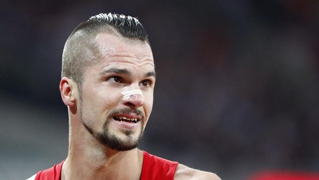Jakub Holuša po vítězství v semifinále na 1500 m při MS v Londýně. Jakub Holuša po vítězství v semifinále na 1500 m při MS v Londýně.