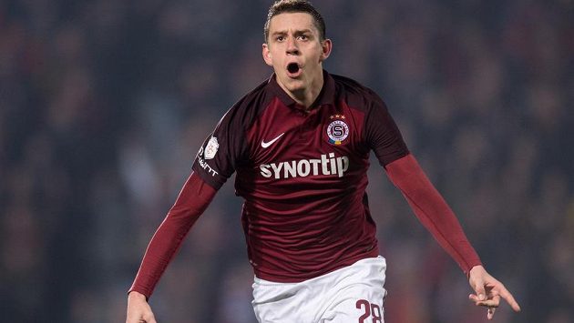 Sparťan Ondřej Zahustel oslavuje svůj gól v derby se Slavií. Sparťan Ondřej Zahustel oslavuje svůj gól v derby se Slavií.