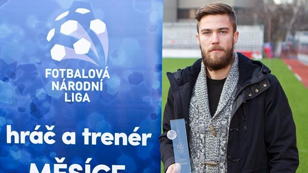 Nejlepším hráčem za listopad byl vyhlášen slovenský záložník ve službách Žižkova Igor Súkenník. Nejlepším hráčem za listopad byl vyhlášen slovenský záložník ve službách Žižkova Igor Súkenník.