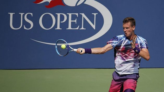 Tomáš Berdych prošel hladce přes amerického mladíka Bjorna Fratangela. Tomáš Berdych prošel hladce přes amerického mladíka Bjorna Fratangela.