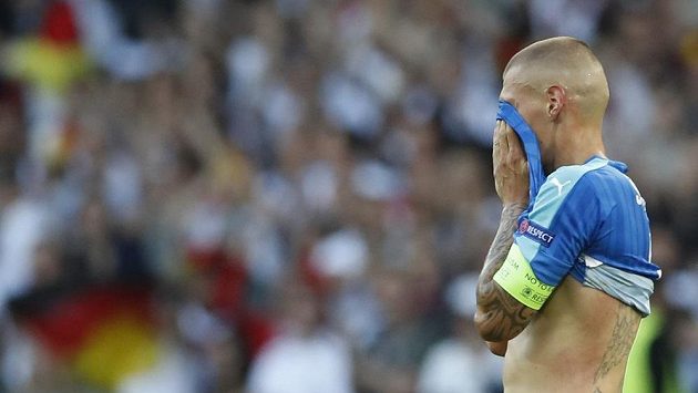 Slovenský kapitán Martin Škrtel. Slovenský kapitán Martin Škrtel.
