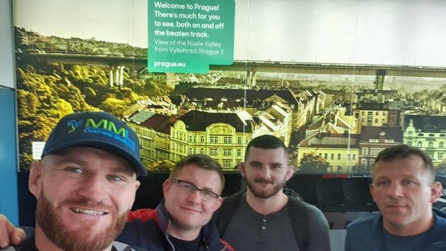 Jan Blachowicz (vlevo) už je v Praze. Polák obstará s Brazilcem Thiagem Santosem hlavní zápas na galavečeru UFC v Praze. Jan Blachowicz (vlevo) už je v Praze. Polák obstará s Brazilcem Thiagem Santosem hlavní zápas na galavečeru UFC v Praze.
