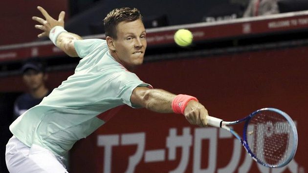 Tomáše Berdycha čeká v Paříži Portugalec Joao Sousa. Tomáše Berdycha čeká v Paříži Portugalec Joao Sousa.