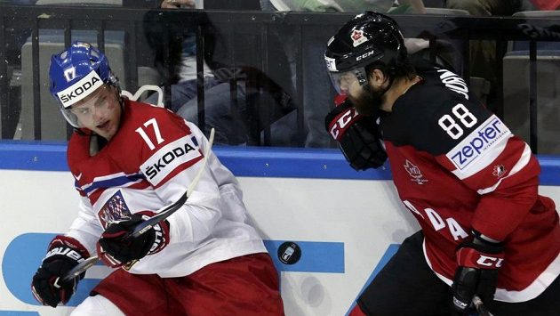 Vladimír Sobotka (vlevo) a Kanaďan Brent Burns. Vladimír Sobotka (vlevo) a Kanaďan Brent Burns.