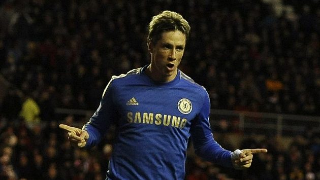 Španělský útočník ve službách Chelsea Fernando Torres se raduje z branky do sítě Sunderlandu. Španělský útočník ve službách Chelsea Fernando Torres se raduje z branky do sítě Sunderlandu.