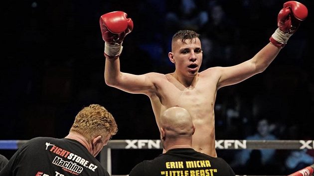 Erik Micka a radost po výhře. Těch už poznal opravdu hodně. Erik Micka a radost po výhře. Těch už poznal opravdu hodně.