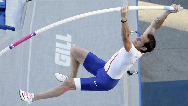 Francouzský tyčkař Renaud Lavillenie. Francouzský tyčkař Renaud Lavillenie.