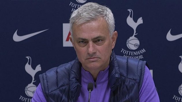 José Mourinho - trenér Tottenhamu Hotspur José Mourinho - trenér Tottenhamu Hotspur
