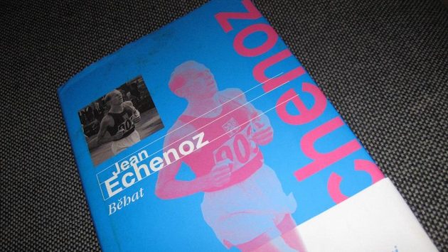Jean Echenoz - Běhat, románová pocta Emilu Zátopkovi Jean Echenoz - Běhat, románová pocta Emilu Zátopkovi