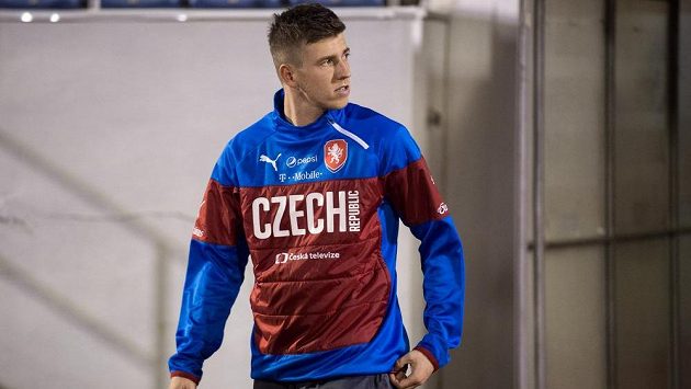 Obránce Lukáš Bartošák na tréninku české fotbalové reprezentace před přípravnými duely se Srbskem a Polskem. Obránce Lukáš Bartošák na tréninku české fotbalové reprezentace před přípravnými duely se Srbskem a Polskem.
