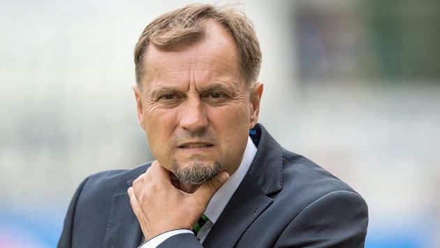 Trenér Příbrami Martin Pulpit během utkání s Plzní. Trenér Příbrami Martin Pulpit během utkání s Plzní.