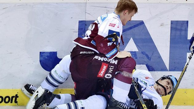 Martin Ševc (vpravo) z Liberce a Miroslav Forman ze Sparty. Martin Ševc (vpravo) z Liberce a Miroslav Forman ze Sparty.