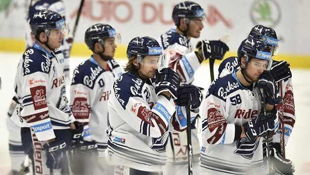 Hokejisté Vítkovic pod novým koučem Mojmírem Trličíkem opět zvítězili. Hokejisté Vítkovic pod novým koučem Mojmírem Trličíkem opět zvítězili.