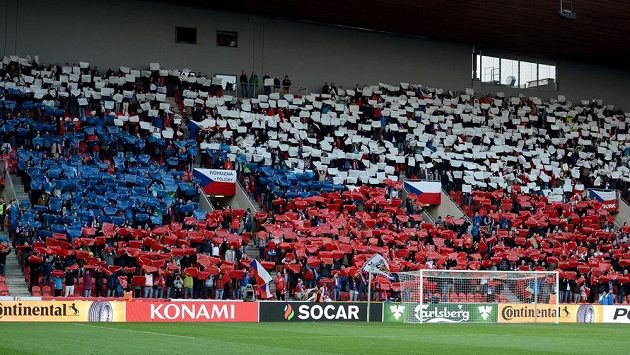 Choreografie fanoušků během utkání kvalifikace ME 2016 Česko - Lotyšsko. Choreografie fanoušků během utkání kvalifikace ME 2016 Česko - Lotyšsko.