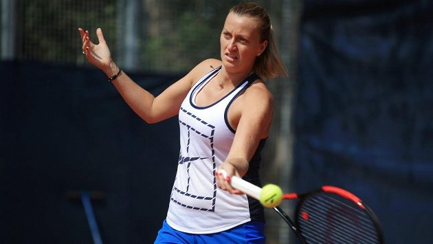 Petra Kvitová na posledním tréninku v areálu pražské Sparty před odletem do Francie. Petra Kvitová na posledním tréninku v areálu pražské Sparty před odletem do Francie.