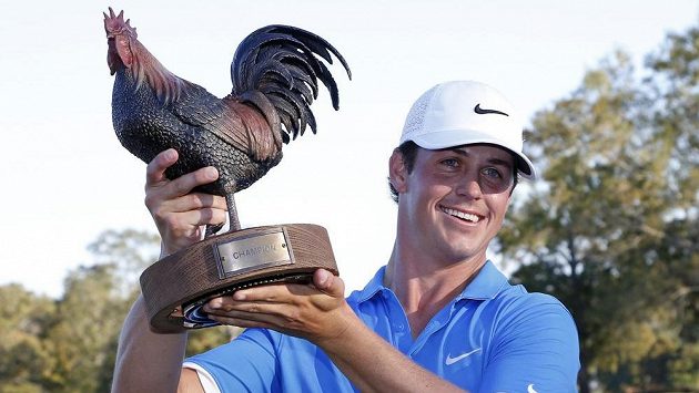 Cody Gribble s trofejí pro vítěze turnaje v Jacksonu. Cody Gribble s trofejí pro vítěze turnaje v Jacksonu.